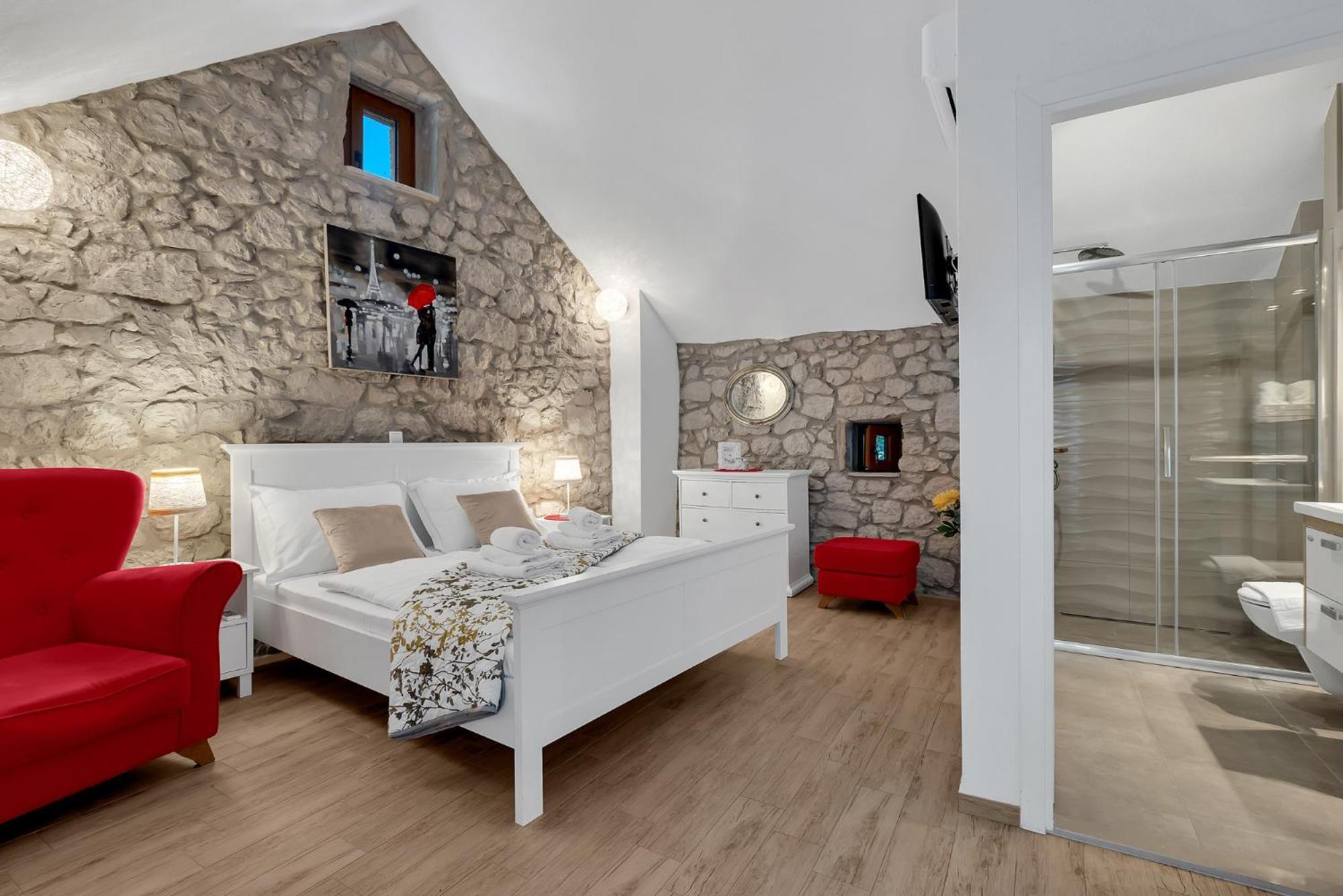 Stonehouse Residence In Makarska With Heated Pool Bagian luar foto