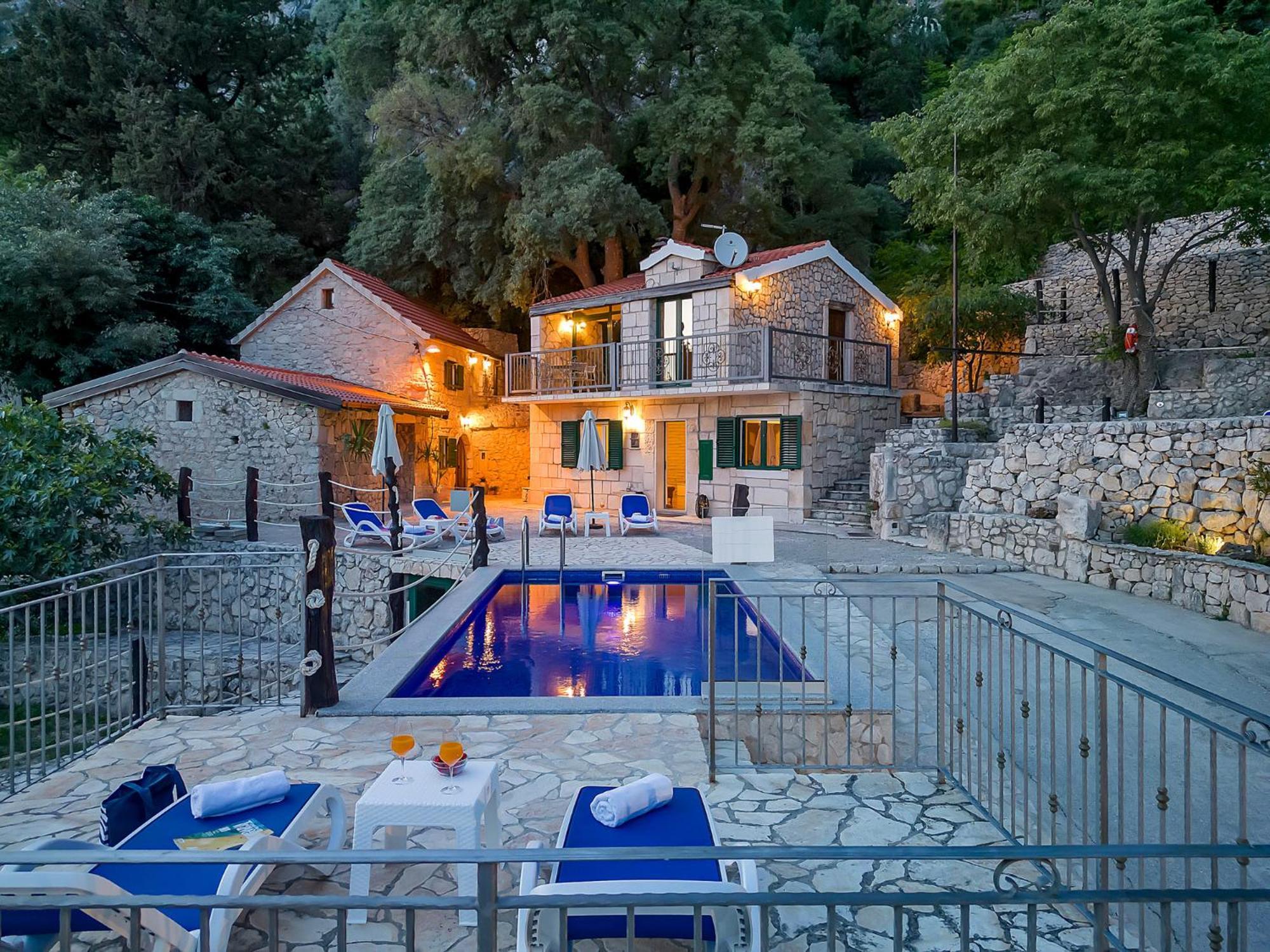 Stonehouse Residence In Makarska With Heated Pool Bagian luar foto